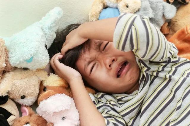 小孩子哭怎么办