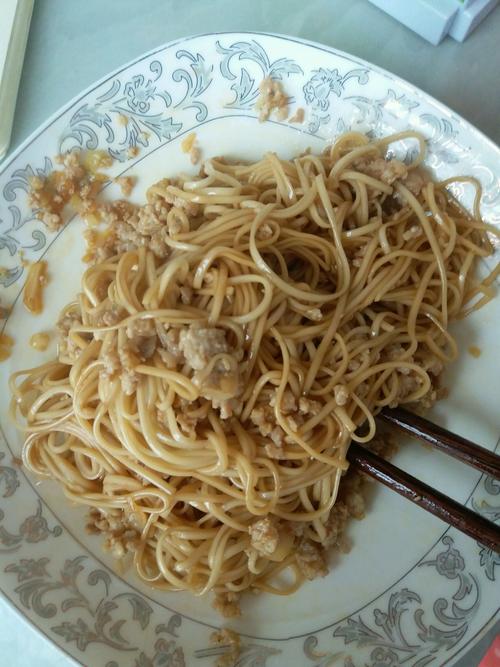 蒜蓉拌面做法