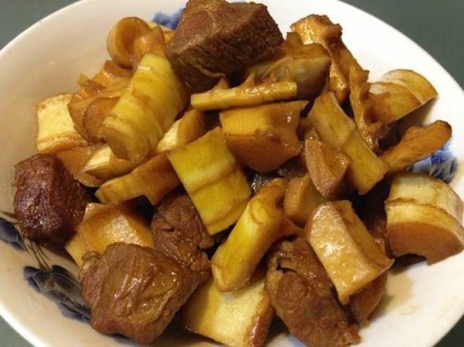 笋子烧肉的做法