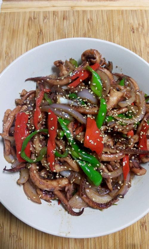 酱爆鱿鱼须的做法