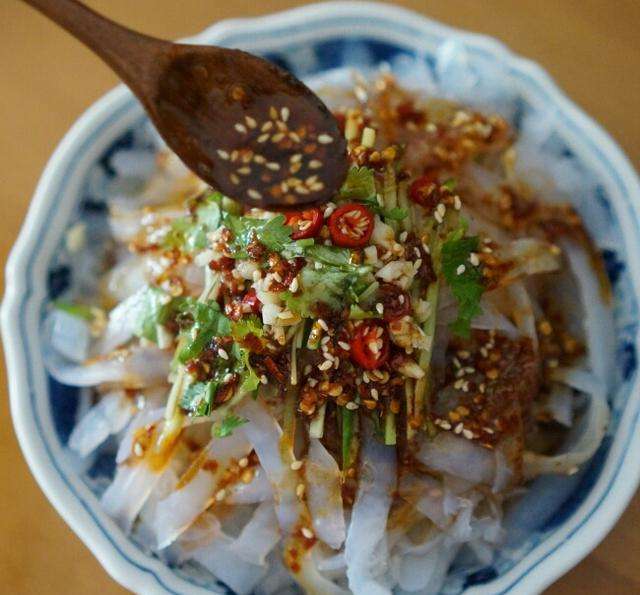 刮凉粉做法