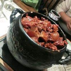 坛焖牛肉的做法