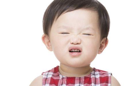 小孩子一直眨眼睛怎么办
