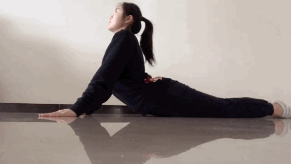 如何做肚子上的拉伸运动