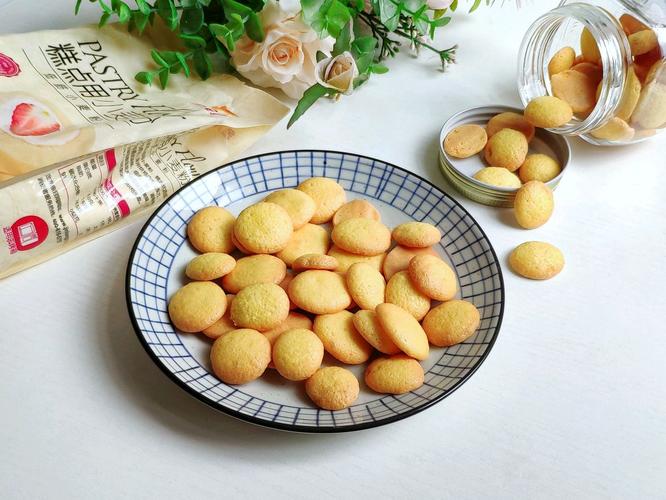 蛋黄小饼干的做法