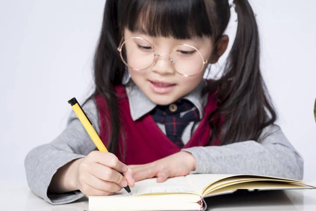 孩子写字特别慢怎么办