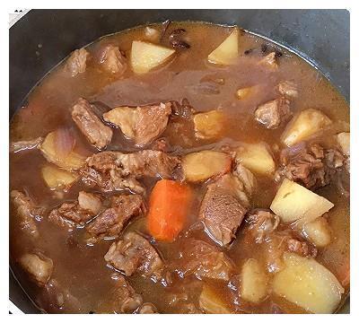 土豆炖牛腩的做法大全