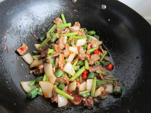 水炒羊肉的做法