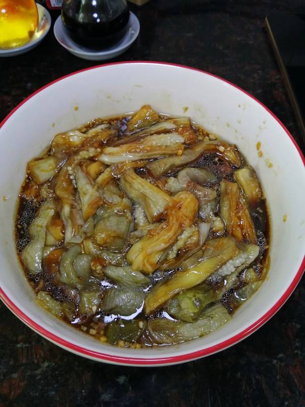 凉拌茄条的做法