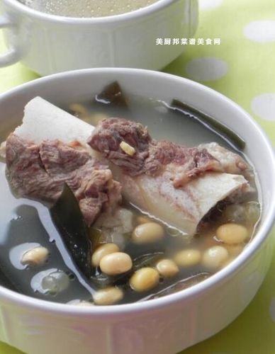 筒子骨海带汤的做法