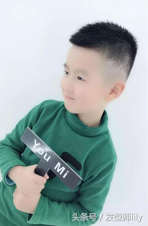 小孩子的头发怎么