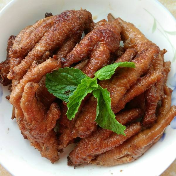 五香鸡爪的做法