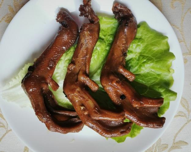 绝味卤鸭爪的做法