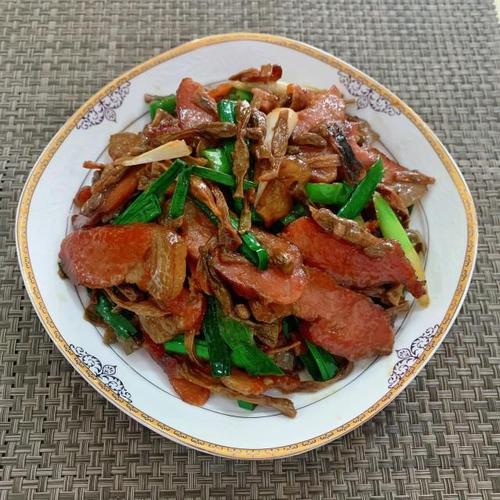 腊肉的做法<a href=http://www.nqxyy.com/e/tags/htag.php?tag=meishi target=_blank class=infotextkey><a href=http://www.nqxyy.com/tag/moishi.html target=_blank class=infotextkey>美食</a></a>天下