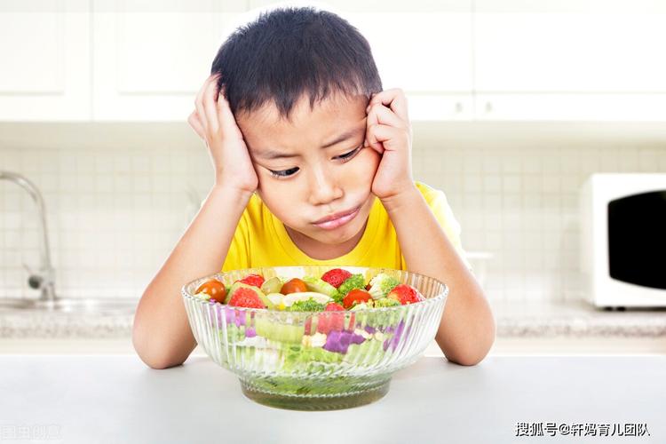 出生婴儿不肯吃东西