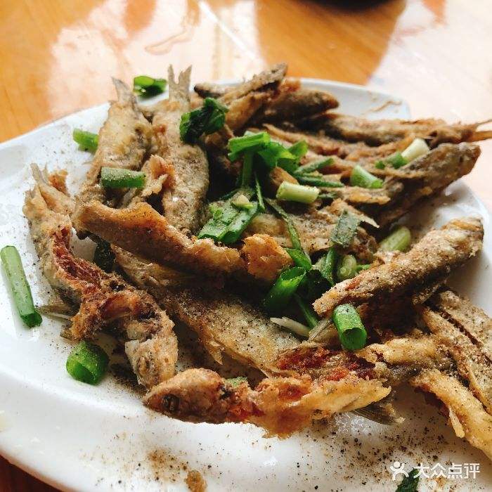 炸河鱼的做法