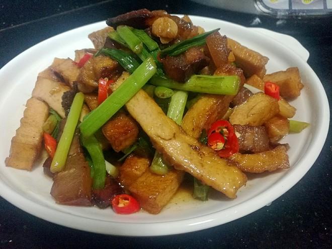 湖南小炒腊肉的做法