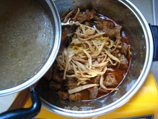 牛肉炖黄花菜做法