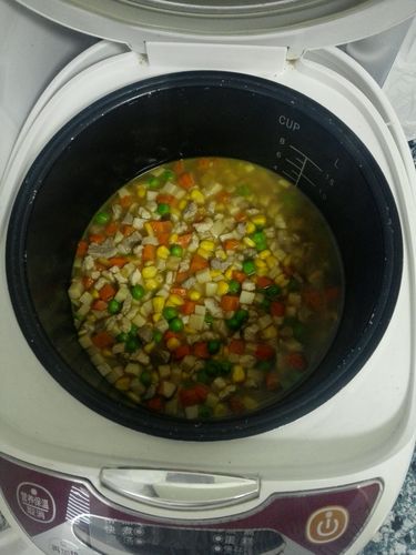 电饭锅闷饭的做法