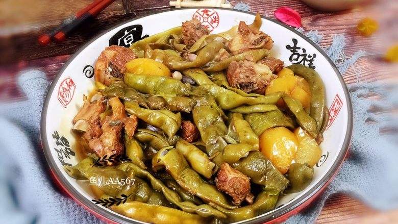 排骨炖豆角的做法
