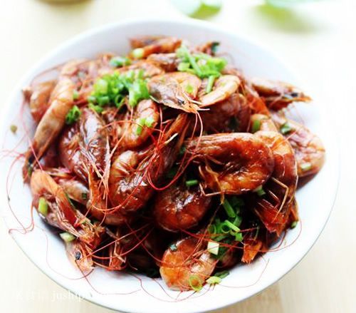 油爆虾的家常做法