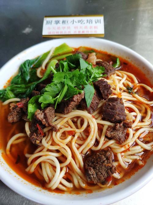 红油牛肉面的做法