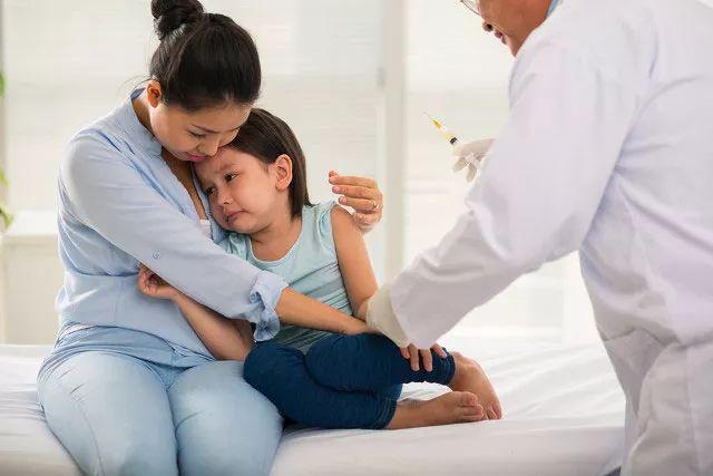 小孩子高热惊厥怎么处理