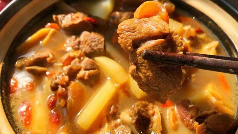 羊肉煲的做法