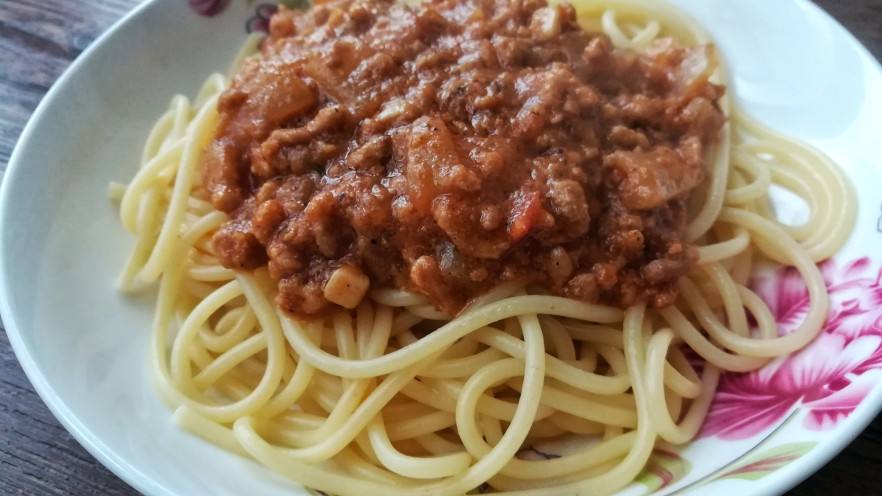 肉酱面的做法