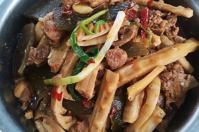 干笋子烧鸡的做法