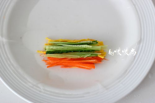 胡萝卜黄瓜卷的做法