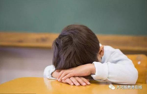孩子老是犯困怎么回事