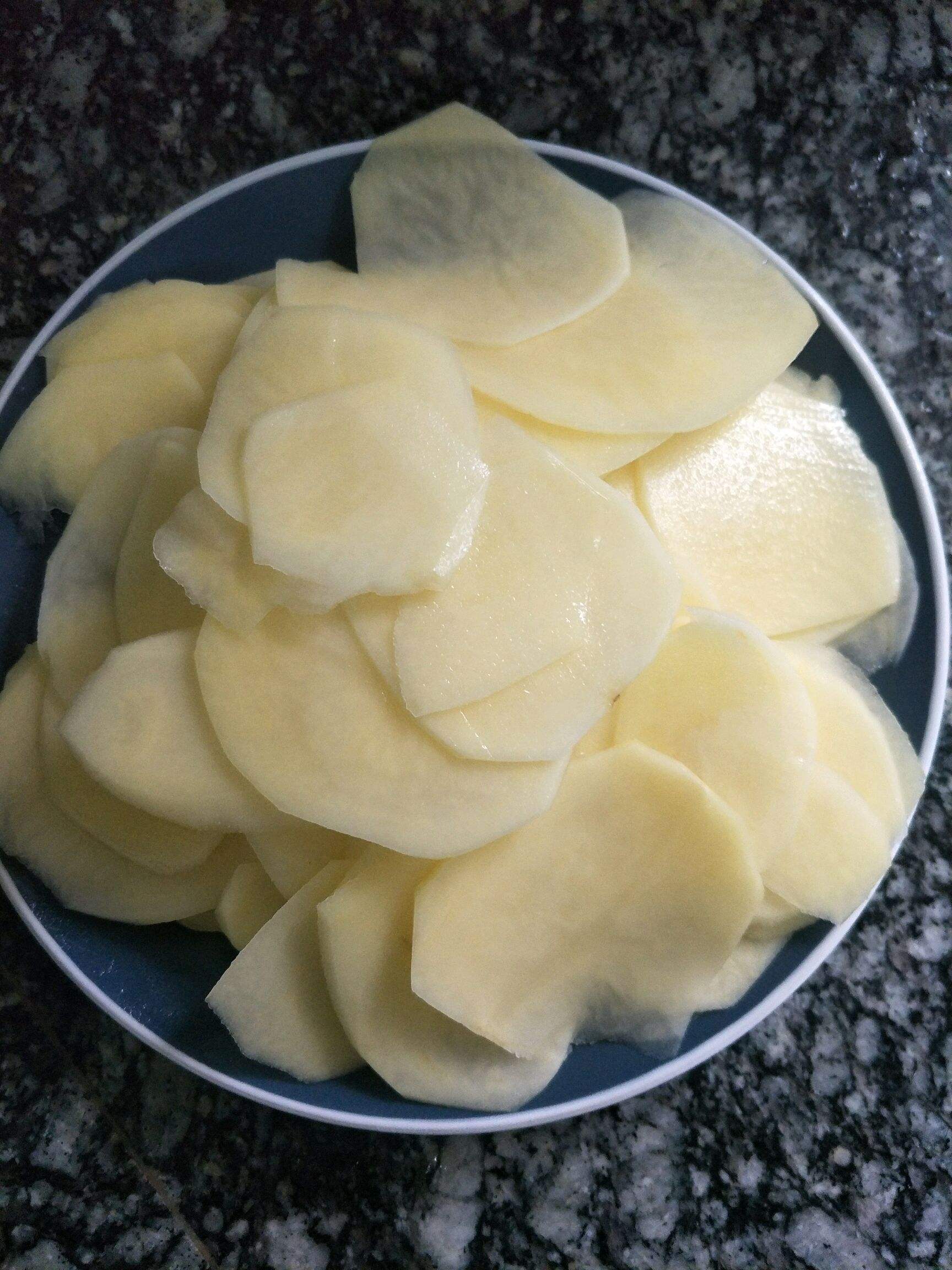 自制薯片的做法