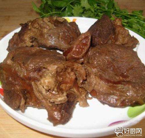 卤牛肉的做法