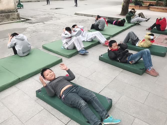 高强度的耗体能的运动