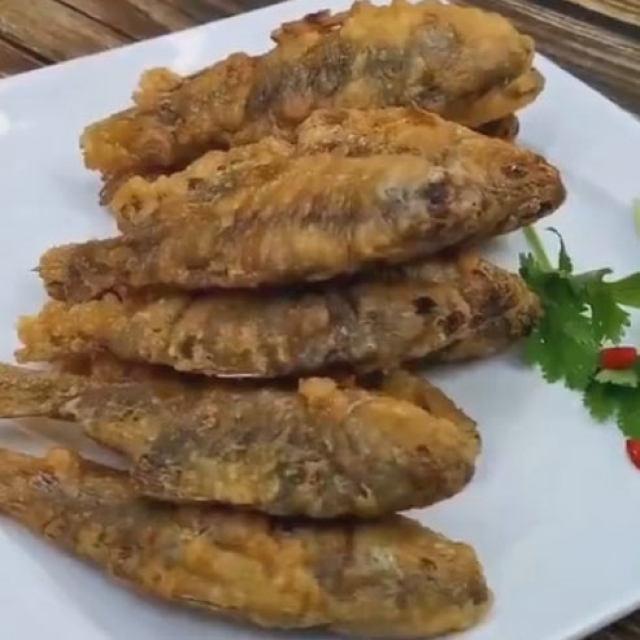淋炸鲫鱼做法