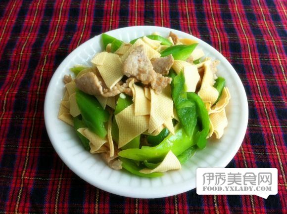 尖椒豆片的做法