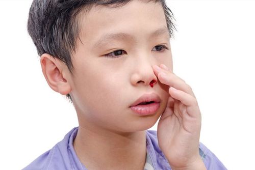 小孩子流鼻血怎么办