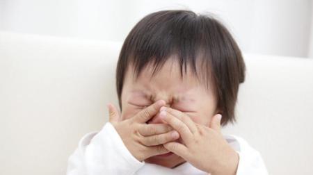 孩子哭的上不来气怎么办
