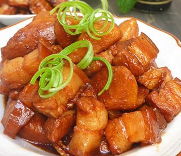 芋头红烧肉的做法