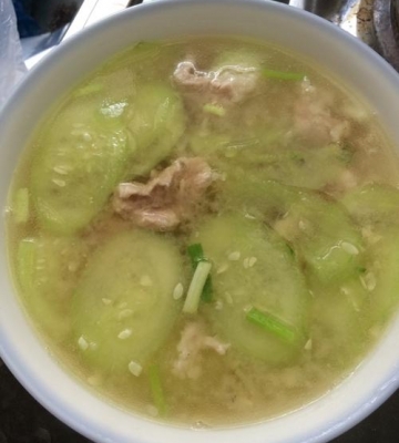 黄瓜肉汤的做法