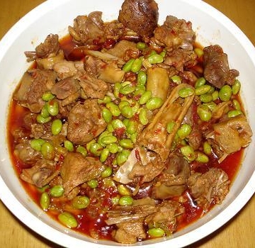 青豆烧鸭子做法