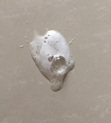 狗狗吃坏东西吐白色泡沫