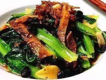豆鼓鱼油麦菜的做法