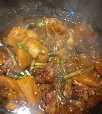 铁锅炖排骨做法