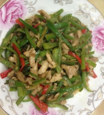 青椒炒肉的做法