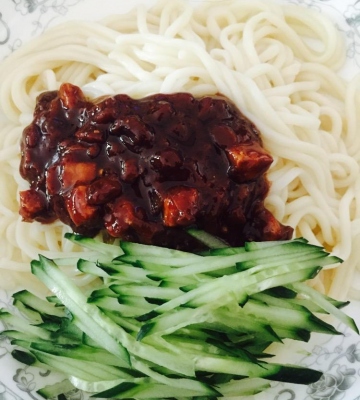 北京炸酱面的做法