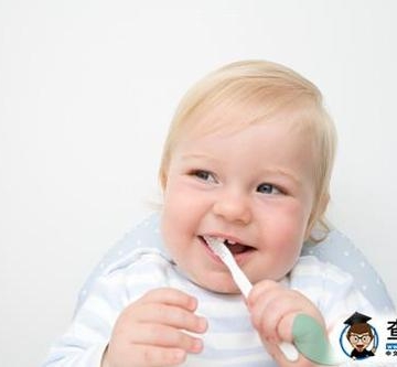小孩子牙齿黄怎么办