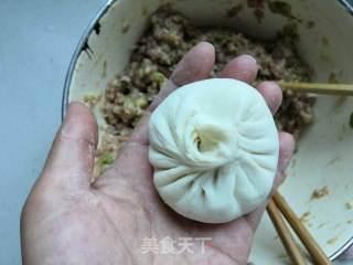 大葱肉包子的做法