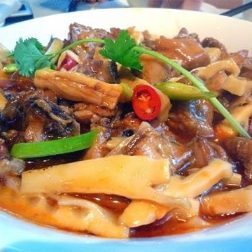 苦笋烧鸡的做法